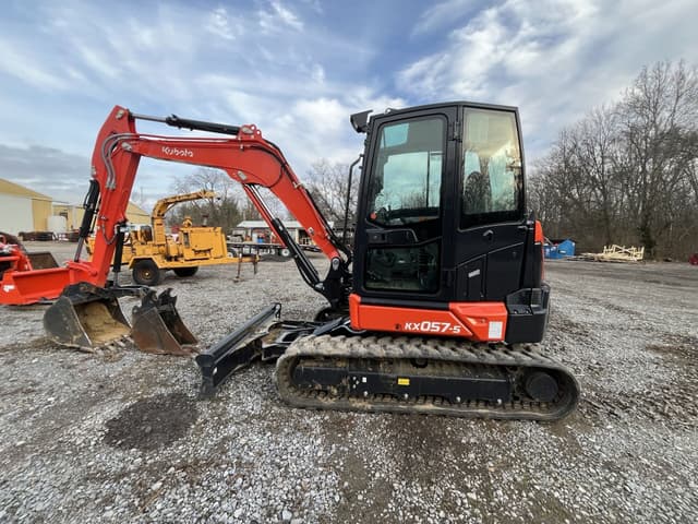Image of Kubota KX057-5 equipment image 2