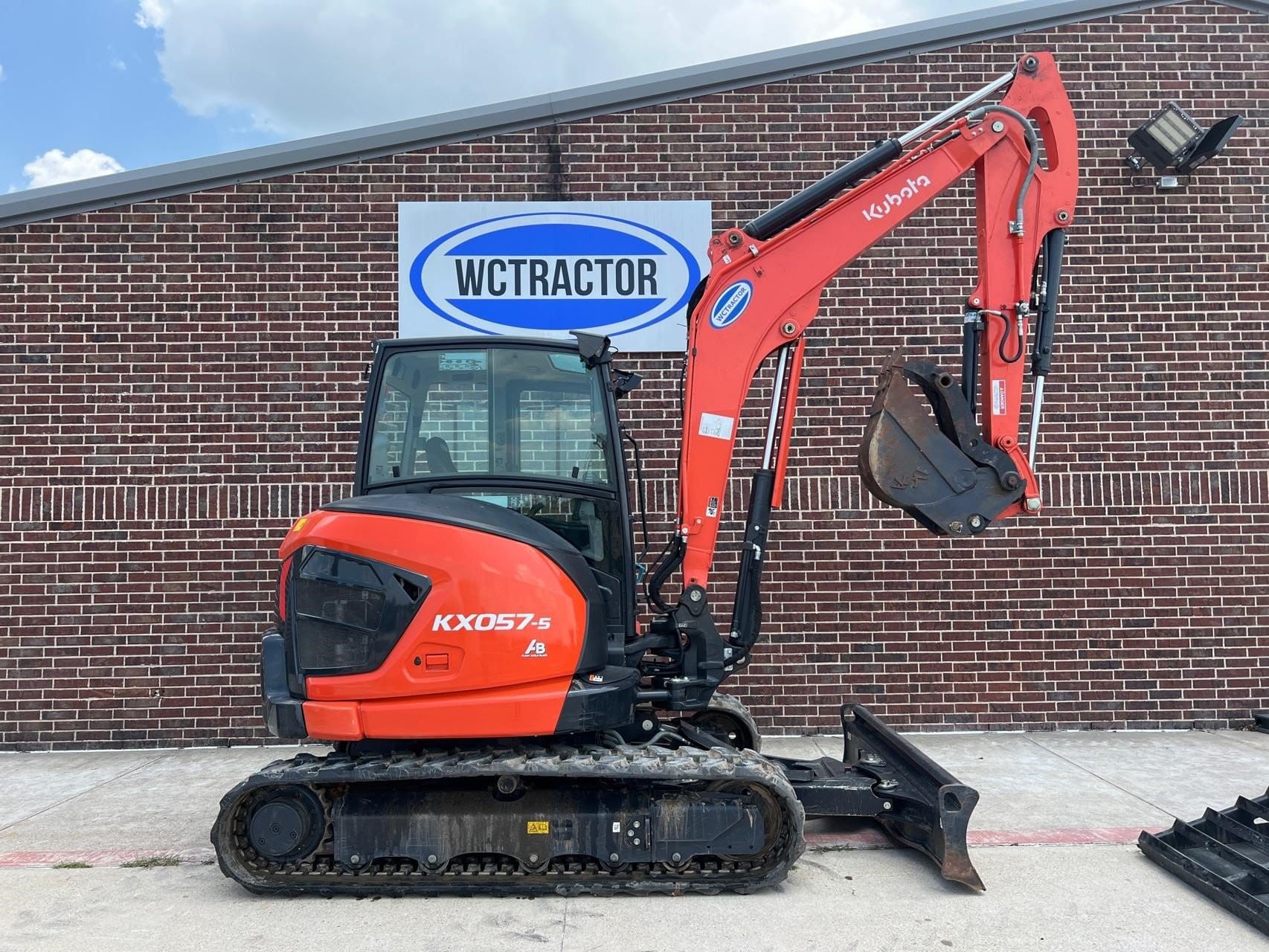 2021 Kubota KX057-5 Equipment Image0