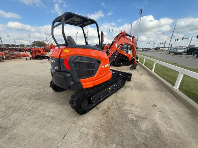 Image of Kubota KX057-5 equipment image 2