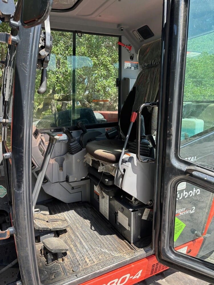 Main image Kubota KX080-4