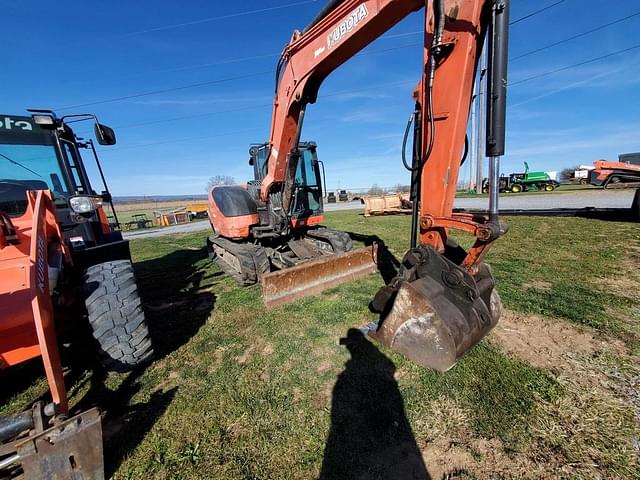 Image of Kubota KX080-4 equipment image 2