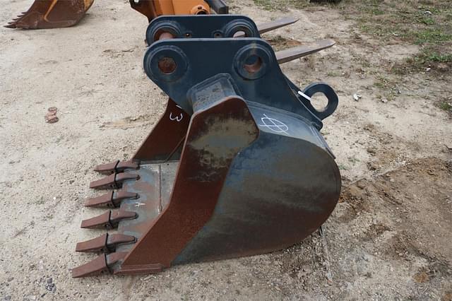 Image of Paladin Compact Excavator Bucket equipment image 1