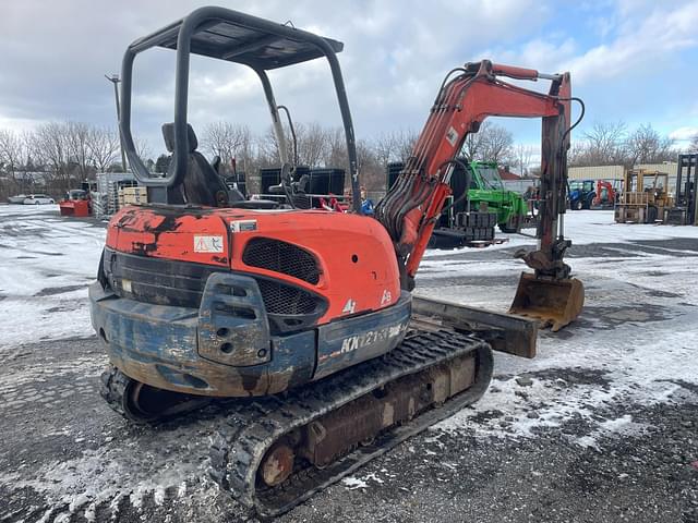 Image of Kubota KX121-3 equipment image 2