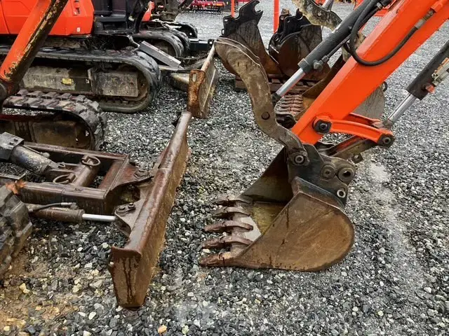 Image of Kubota KX121-3SS equipment image 2