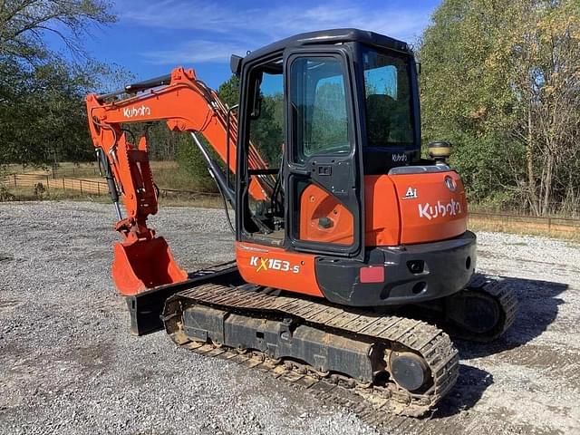 Image of Kubota KX163-5 equipment image 3