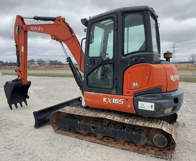 Image of Kubota KX165 equipment image 3