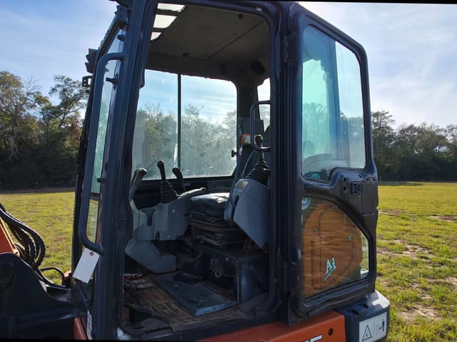 Image of Kubota KX165 equipment image 3