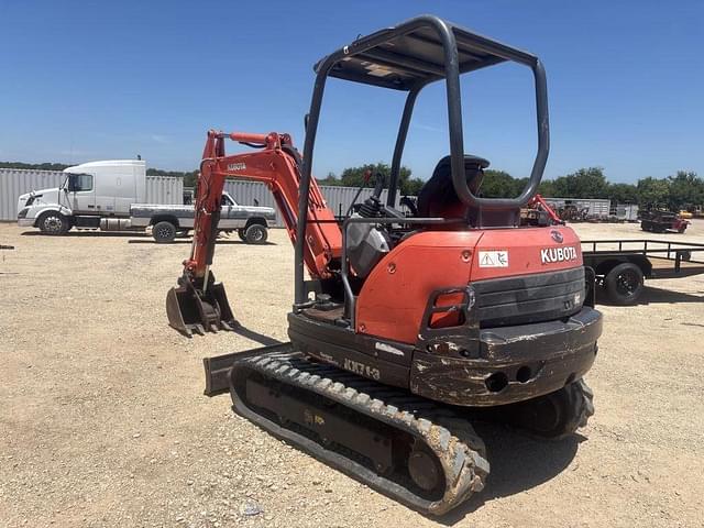 Image of Kubota KX71-3 equipment image 2