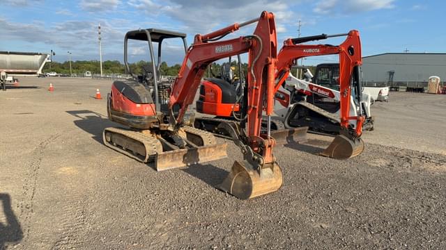 Image of Kubota KX71-3S equipment image 2