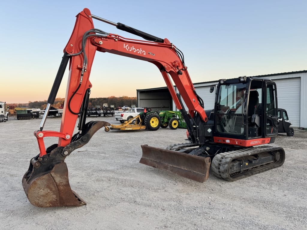 Kubota KX80-4 Equipment Image0