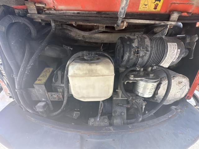 Image of Kubota KX91-3S2 equipment image 2