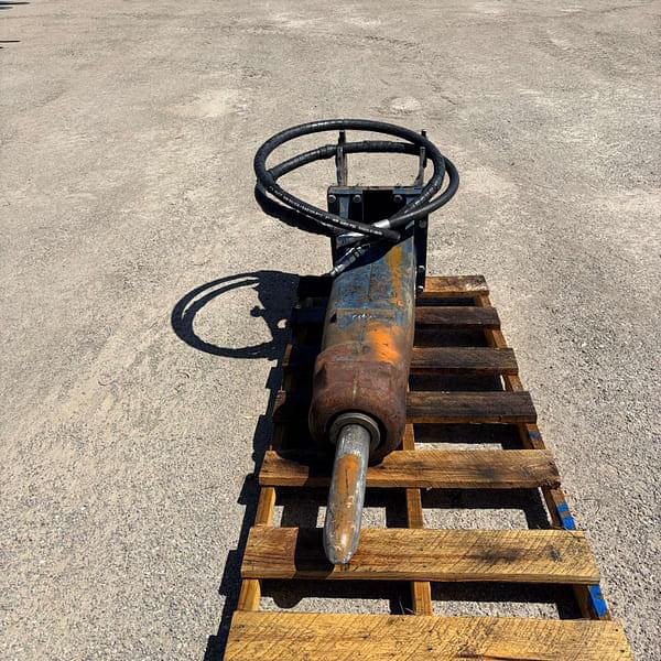 Image of Kubota KXB860Q equipment image 2