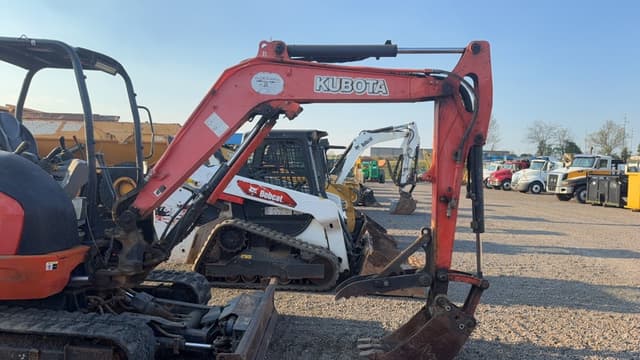 Image of Kubota KX040-4 equipment image 3