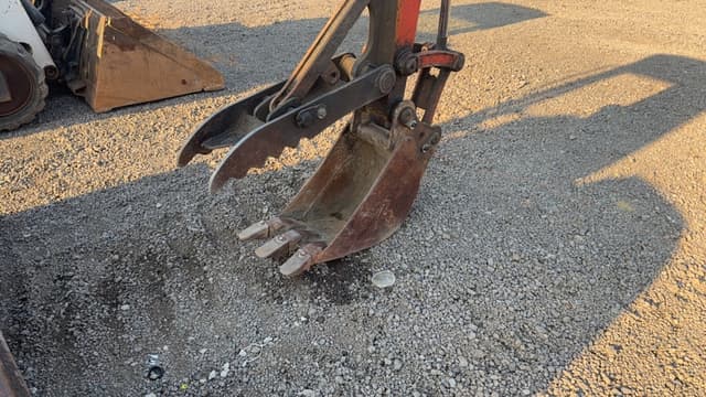 Image of Kubota KX040-4 equipment image 4