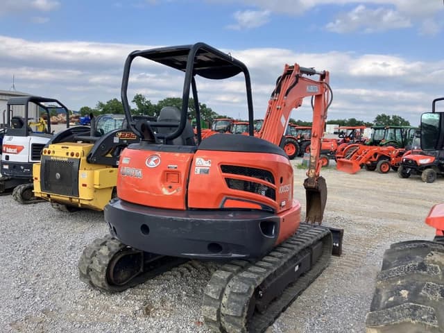 Image of Kubota KX057-4 equipment image 2