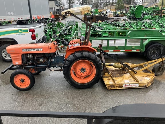 Main image Kubota L245