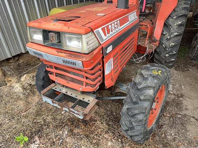 Image of Kubota L2850 equipment image 3