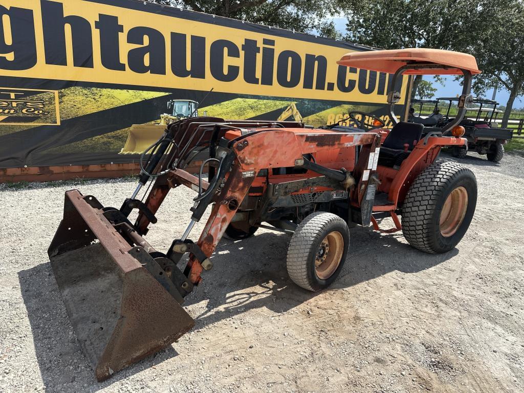 Image of Kubota L4310 Primary image