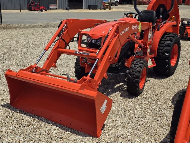 Image of Kubota L2501 equipment image 1