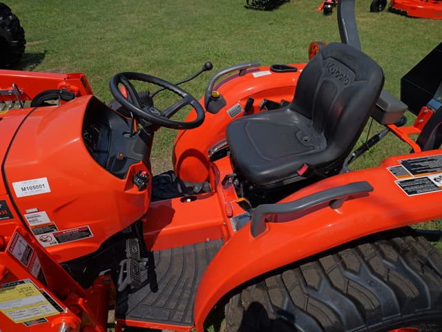 Image of Kubota L2501 equipment image 2