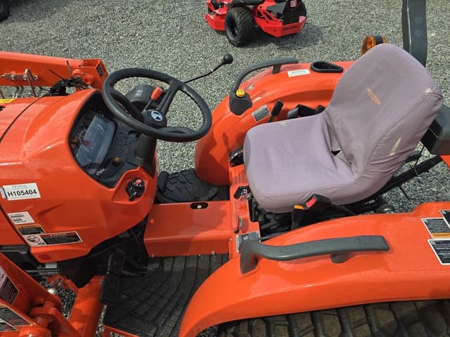 Image of Kubota L2501 equipment image 4