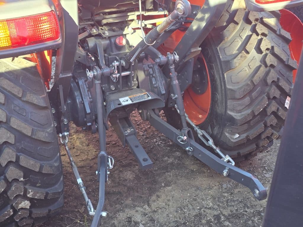 Image of Kubota L3902 Image 1