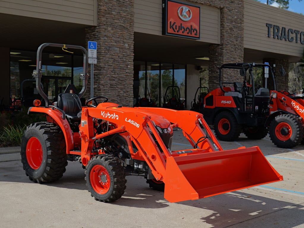 2025 Kubota L3902 Equipment Image0