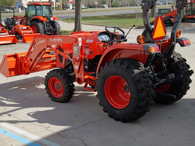 Image of Kubota L3902 equipment image 2