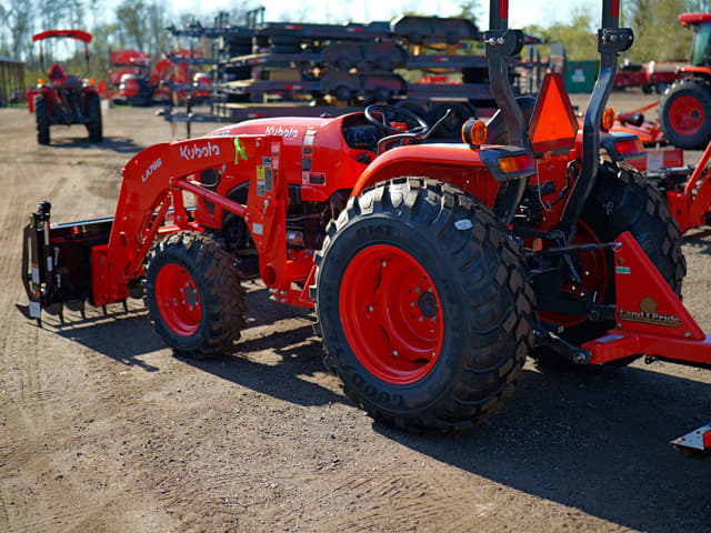 Image of Kubota L4802 equipment image 3