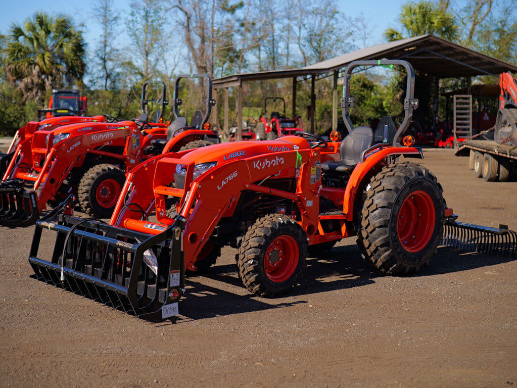 Image of Kubota L4802 Primary image