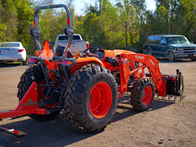 Image of Kubota L4802 equipment image 2