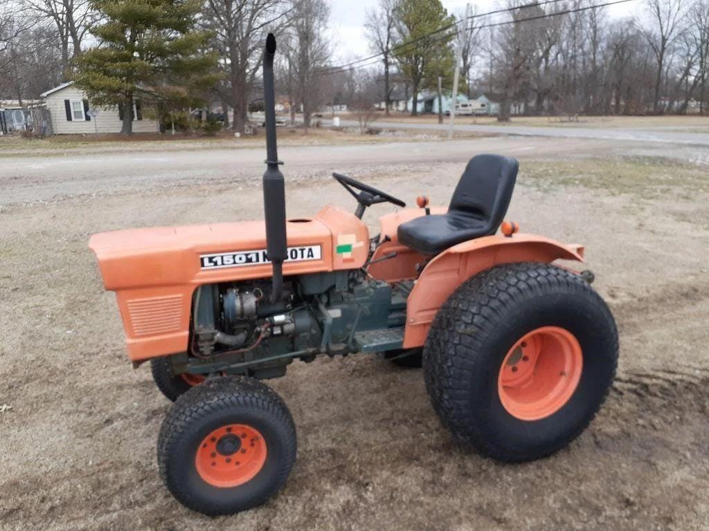 Main image Kubota L1501