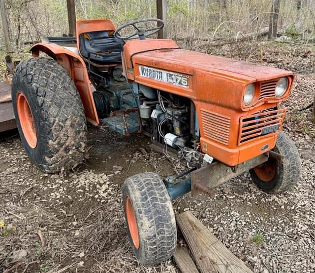 Image of Kubota L175 equipment image 2