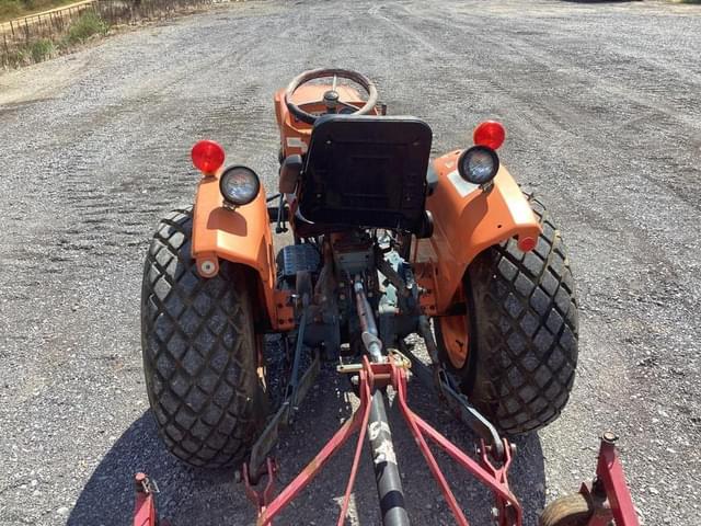 Image of Kubota L175 equipment image 4