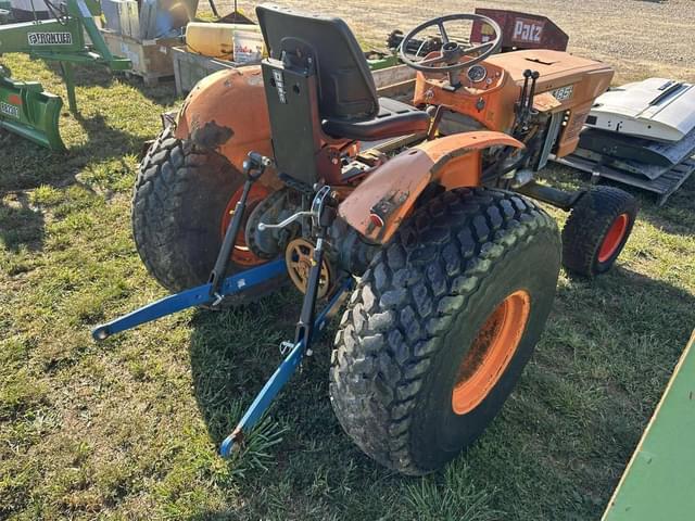 Image of Kubota L185 equipment image 3