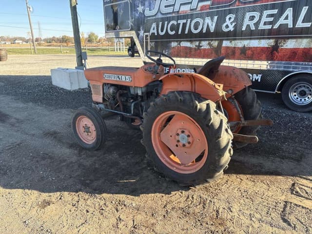 Image of Kubota L185 equipment image 1