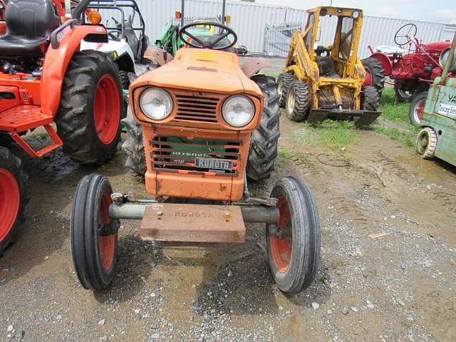Image of Kubota L185 equipment image 2