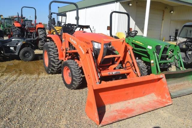Image of Kubota L3301D equipment image 3
