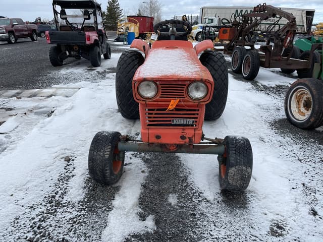 Image of Kubota L225 equipment image 1