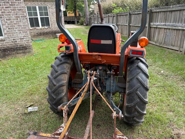 Image of Kubota L2250 equipment image 3