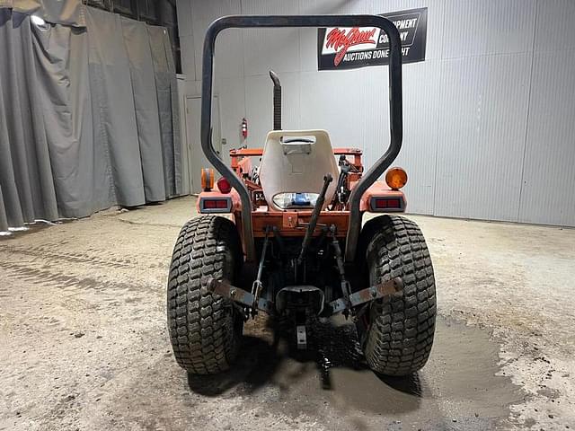 Image of Kubota L2250 equipment image 3