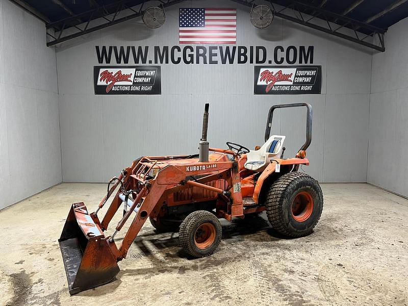 Image of Kubota L2250 Primary image