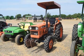 Main image Kubota L235