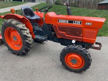 Main image Kubota L235
