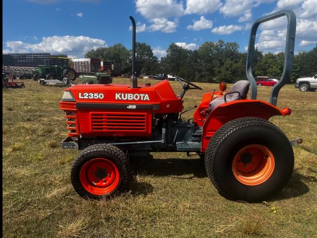 Image of Kubota L2350 equipment image 2