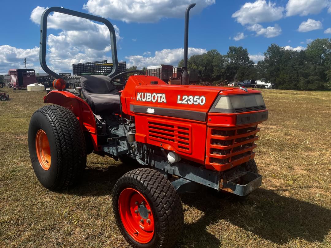 Image of Kubota L2350 Primary image
