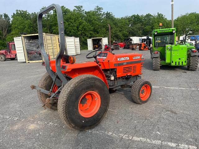 Image of Kubota L2350 equipment image 2