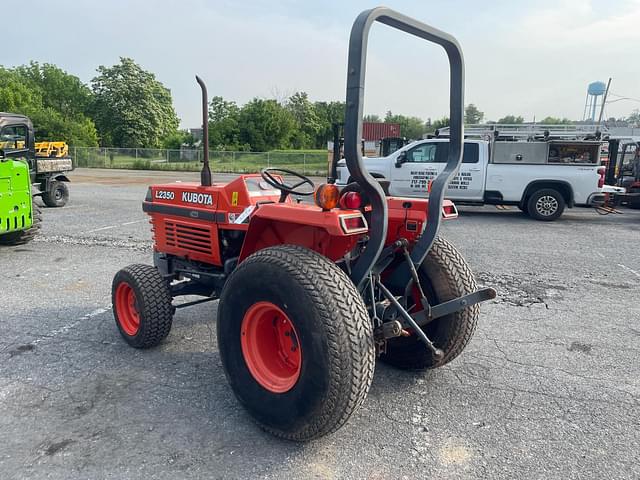 Image of Kubota L2350 equipment image 3