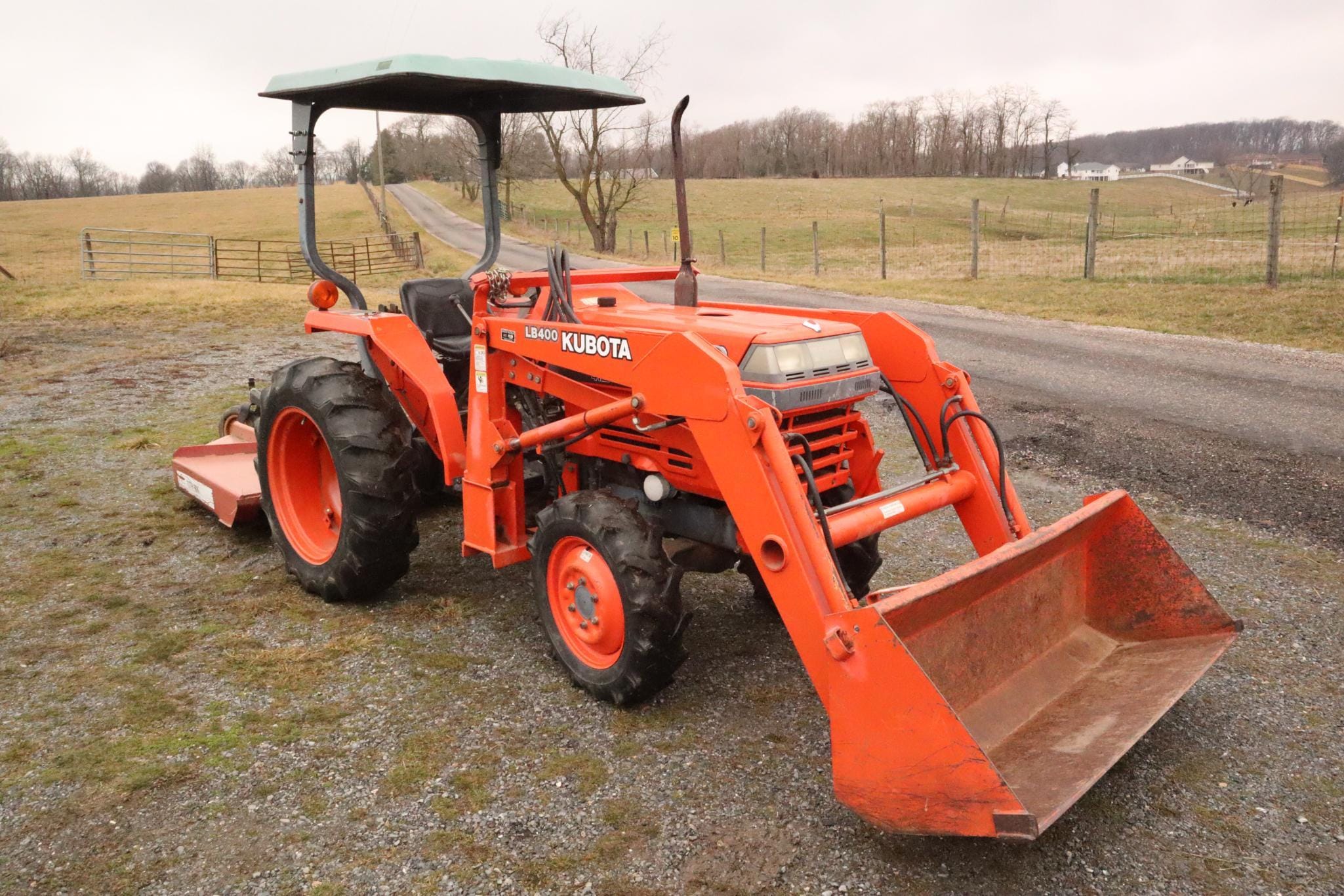 Main image Kubota L2350