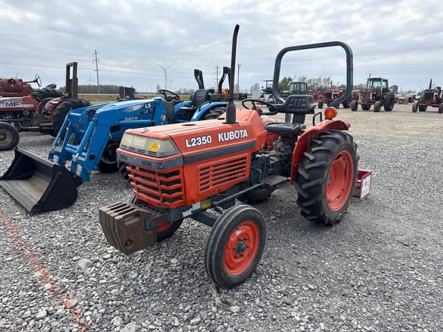 Image of Kubota L2350 equipment image 1